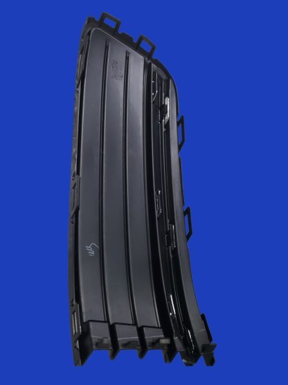 Rejilla Defensa Delantera Derecha Vw Vento Polo 2014-2019 Original - Imagen 4