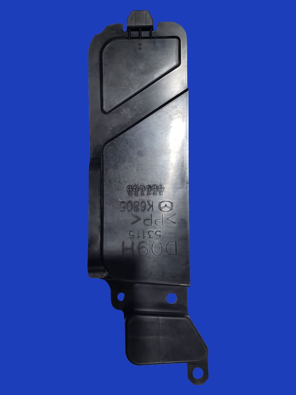 Tolva Deflector Radiador Mazda 2 2016-2023 Original D09H-53-115A - Imagen 3